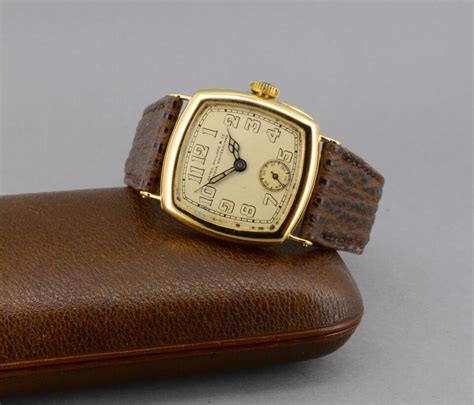 Vintage PATEK PHILIPPE 1926 Cushion Art Deco 18k Gold 